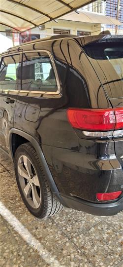 جيب جراند شيروكي